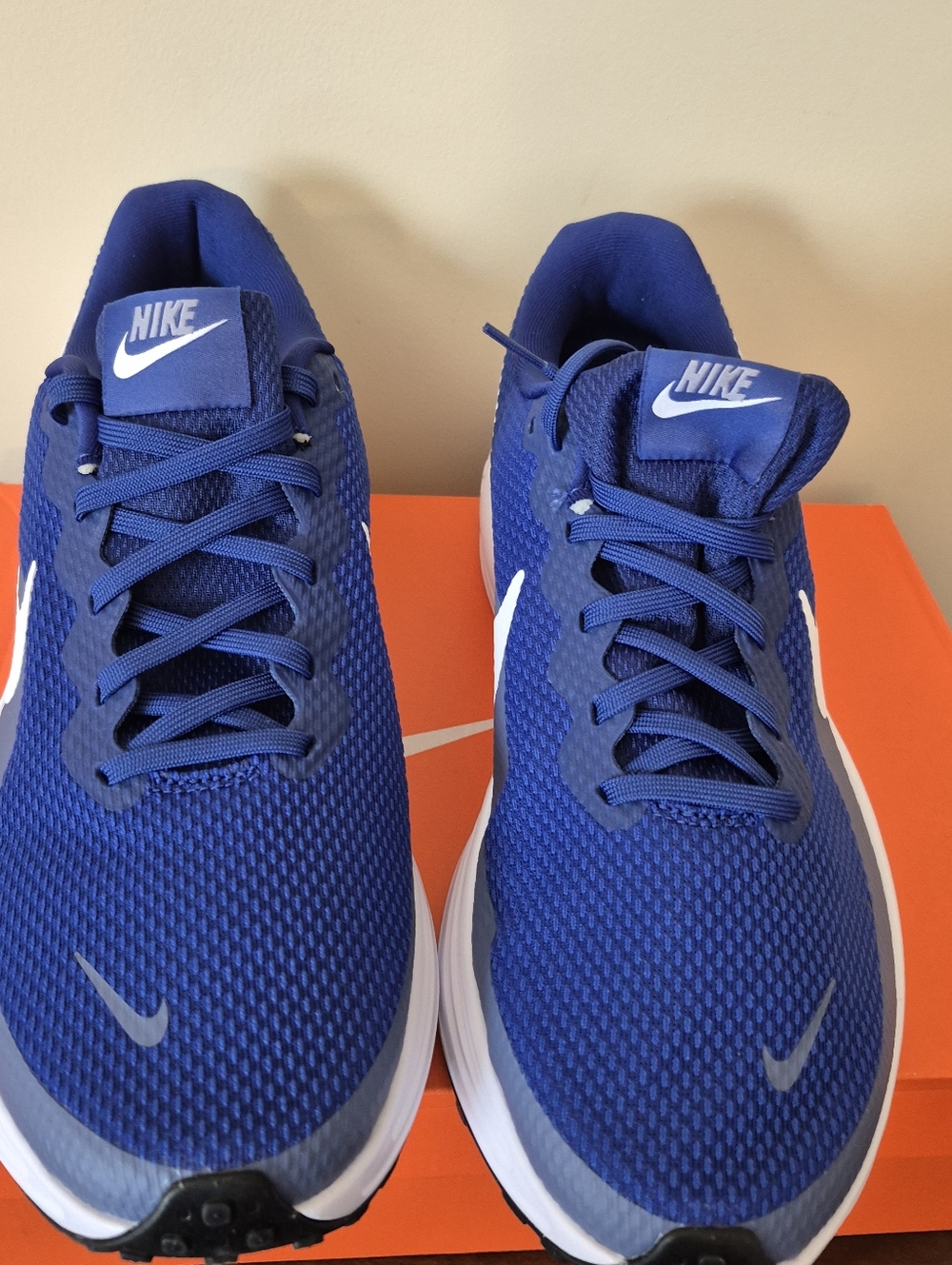 10.5 Men's Nike Revolution 8 Deep Royal Blue World Indigo Black White HJ9198 401 - Picture 6 of 14